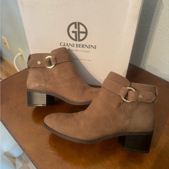 Giani Bernini Putneyy Taupe Le Ankle Boots - Picture 1 of 5